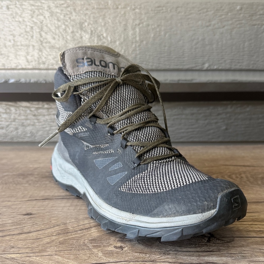 Salomon Men's Olive and Gray Athletic Shoes size 11.5 Narrow